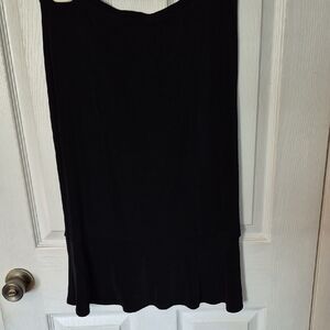 Chico's Travelers Classic Black Pencil Skirt Ruffle Bottom